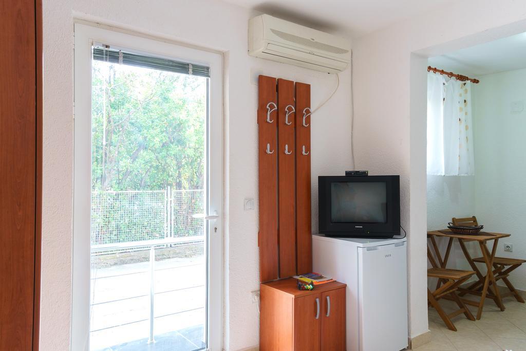 Apartments Lora บาร์ ภายนอก รูปภาพ