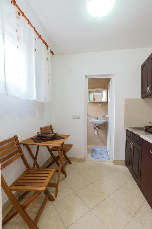 Apartments Lora บาร์ ภายนอก รูปภาพ