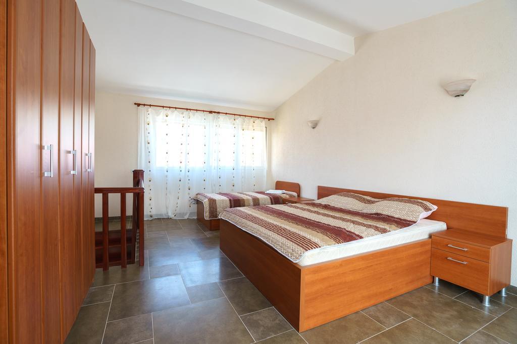 Apartments Lora บาร์ ภายนอก รูปภาพ
