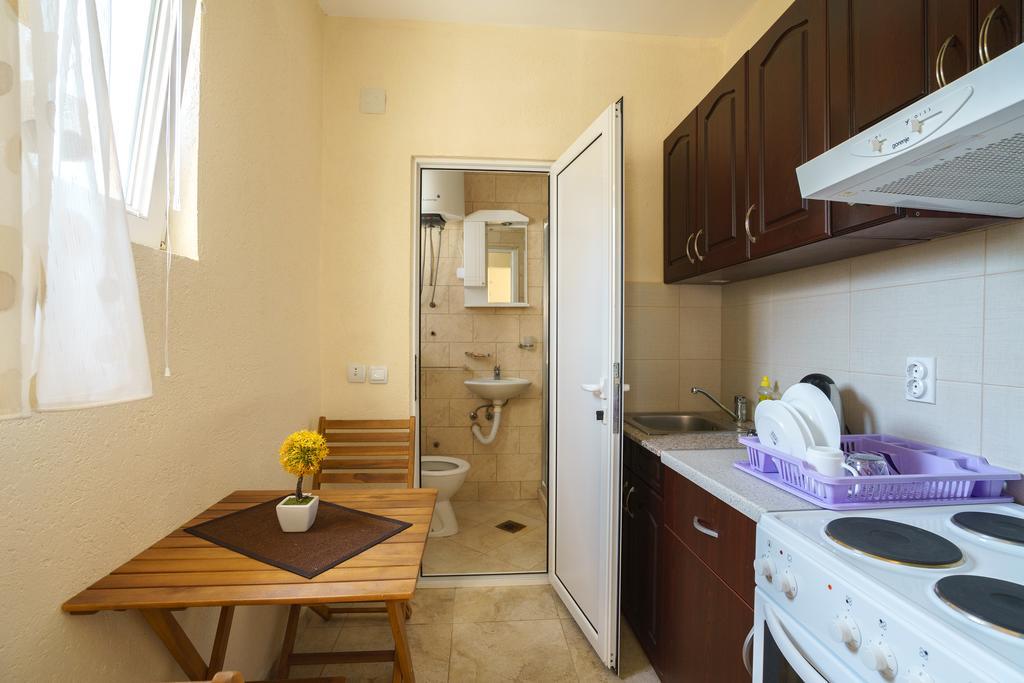 Apartments Lora บาร์ ภายนอก รูปภาพ